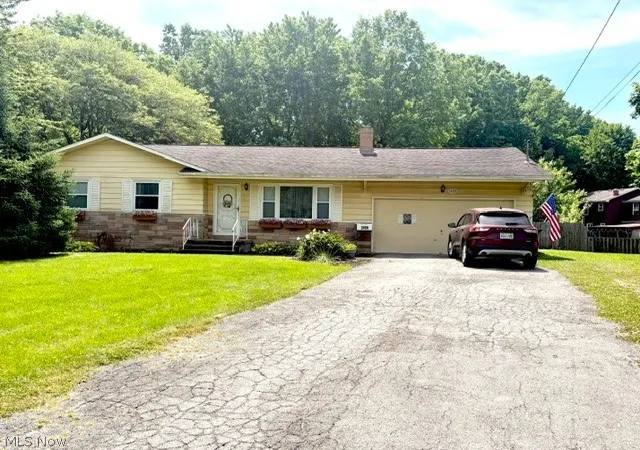 Photo 1 of Single family home for sale at 2455 David Ct, Youngstown, OH 44511 | MLS# 5236515 | Listing updated on 2026-09-13