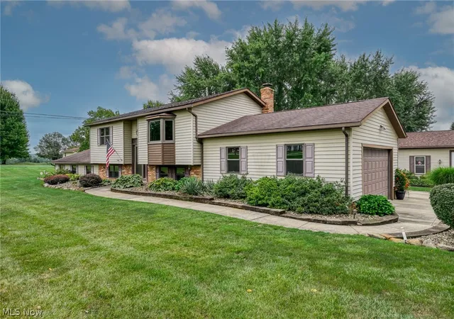 Photo 1 of Single family home for sale at 262 Cackler Rd, Streetsboro, OH 44241 | MLS# 5235873 | Listing updated on 2026-10-06