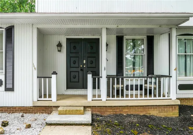 Photo 3 of Single family home for sale at 134 Hurd Rd, Aurora, OH 44202 | MLS# 5233650 | Listing updated on 2026-10-03