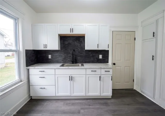 Listing Photo 5 - Condo for sale in building located at 12005 Shadeland Ave, Cleveland, OH 44108