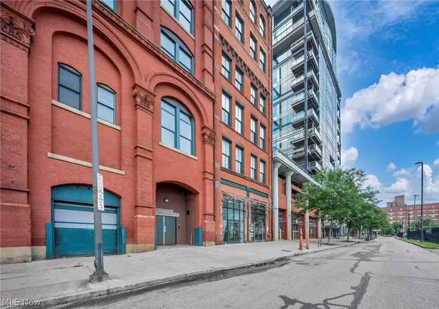 Photo 3 of Condo for sale at 635 W Lakeside Ave #600, Cleveland, OH 44113 | MLS# 5235413 | Listing updated on 2026-09-11