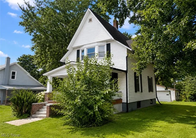 Photo 2 of Single family home for sale at 10368 Wooster Pike, Creston, OH 44217 | MLS# 5236702 | Listing updated on 2026-10-05