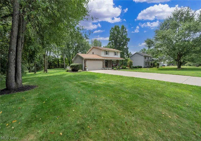 Photo 3 of Single family home for sale at 2322 Westport Dr, Akron, OH 44312 | MLS# 5236520 | Listing updated on 2026-09-22