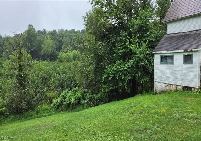 Photo 2 of Single family home for sale at 6448 Lindentree Rd Ne, Mineral City, OH 44656 | MLS# 5236041 | Listing updated on 2026-09-28