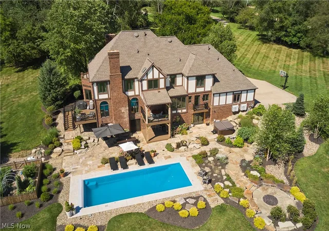 Photo 4 of Single family home for sale at 4576 Granger Rd, Akron, OH 44333 | MLS# 5234495 | Listing updated on 2026-09-09