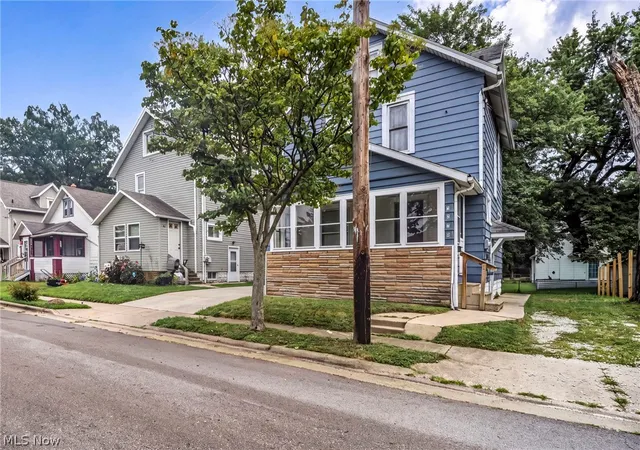 Photo 3 of Sale Pending at 1270 Kentucky Ave, Akron, OH 44314 | MLS# 5236721 | Listing updated on 2026-09-04