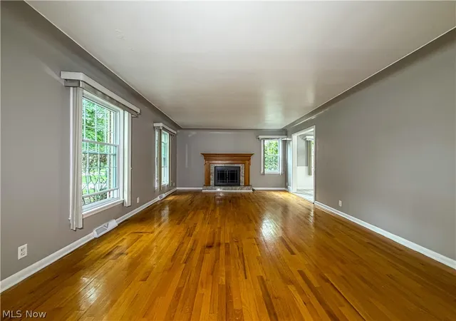 Photo 2 of Single family home for sale at 228 Wolcott Dr, Youngstown, OH 44512 | MLS# 5236387 | Listing updated on 2026-09-08