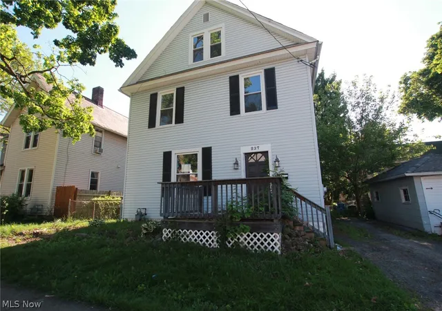 Photo 1 of Single family home for sale at 237 Woodland Ave, Salem, OH 44460 | MLS# 5236804 | Listing updated on 2026-09-11
