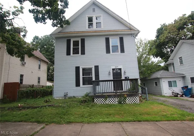 Photo 3 of Single family home for sale at 237 Woodland Ave, Salem, OH 44460 | MLS# 5236804 | Listing updated on 2026-09-11