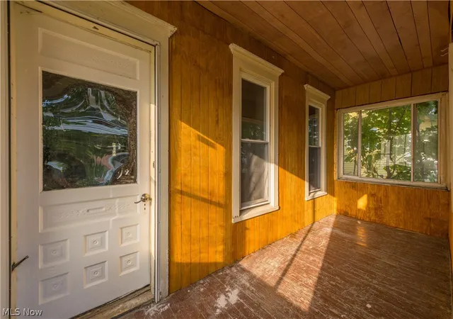 Photo 4 of Single family home for sale at 823 W 21st Street, Lorain, OH 44052 | MLS# 5236335 | Listing updated on 2026-10-02