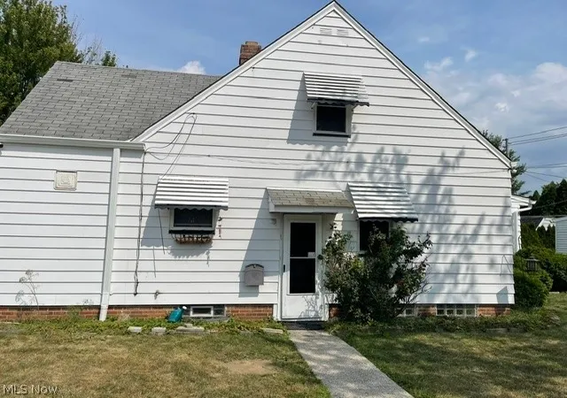 Photo 2 of Sale Pending at 12204 Oak Park Blvd, Cleveland, OH 44125 | MLS# 5236720 | Listing updated on 2026-09-14