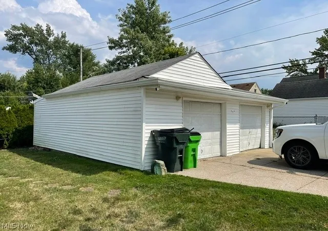 Photo 3 of Sale Pending at 12204 Oak Park Blvd, Cleveland, OH 44125 | MLS# 5236720 | Listing updated on 2026-09-14
