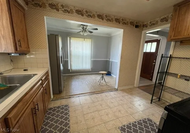 Photo 4 of Sale Pending at 12204 Oak Park Blvd, Cleveland, OH 44125 | MLS# 5236720 | Listing updated on 2026-09-14