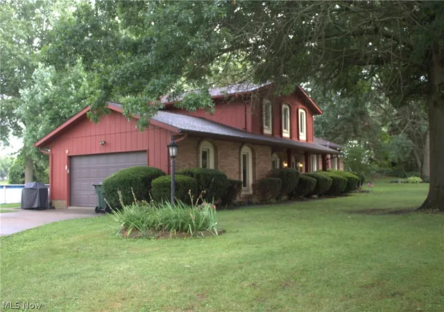 Photo 1 of Single family home for sale at 11650 Streamview Ave Nw, Uniontown, OH 44685 | MLS# 5236812 | Listing updated on 2026-09-13
