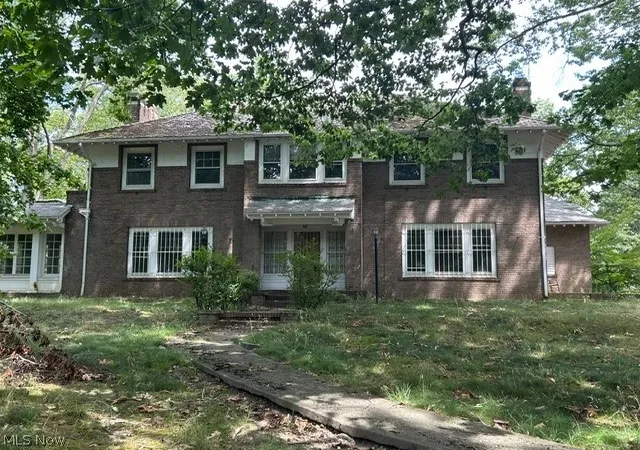 Photo 1 of Sale Pending at 1229 East Blvd, Cleveland, OH 44108 | MLS# 5236495 | Listing updated on 2026-09-15
