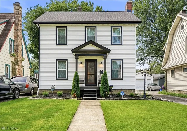 Single family home for sale at 109 Stanford Ave, Elyria, OH 44035 | MLS# 5236825
