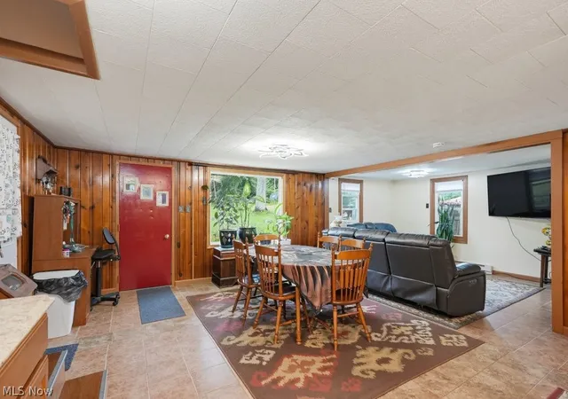 Photo 3 of Single family home for sale at 2072 Hilltop Dr, Carrollton, OH 44615 | MLS# 5236718 | Listing updated on 2026-09-26