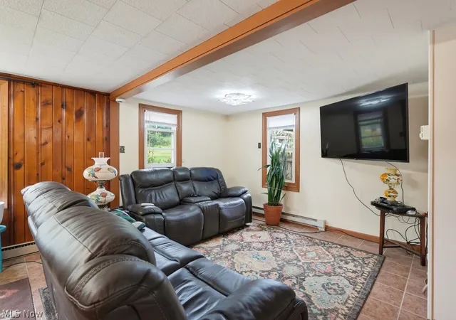 Photo 4 of Single family home for sale at 2072 Hilltop Dr, Carrollton, OH 44615 | MLS# 5236718 | Listing updated on 2026-09-26