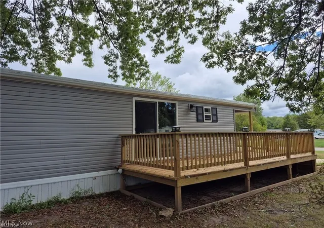 Photo 3 of Single family home for sale at 100 Chaucer #116, Elyria, OH 44035 | MLS# 5236257 | Listing updated on 2026-09-11