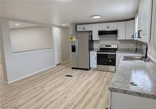 Photo 3 of Single family home for sale at 100 Chaucer #116, Elyria, OH 44035 | MLS# 5236257 | Listing updated on 2026-09-11
