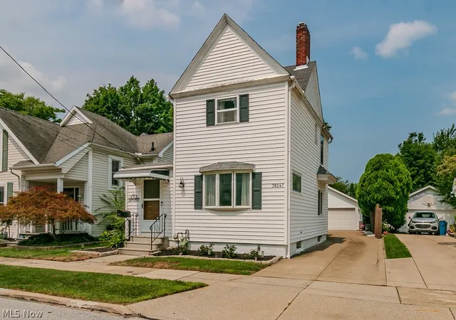 Photo 2 of Single family home for sale at 38247 Union St, Willoughby, OH 44094 | MLS# 5235823 | Listing updated on 2026-09-15