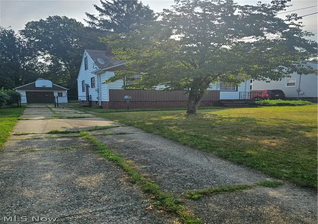 Photo 2 of Single family home for sale at 2177 Green Ridge Dr, Wickliffe, OH 44092 | MLS# 5236918 | Listing updated on 2026-09-04