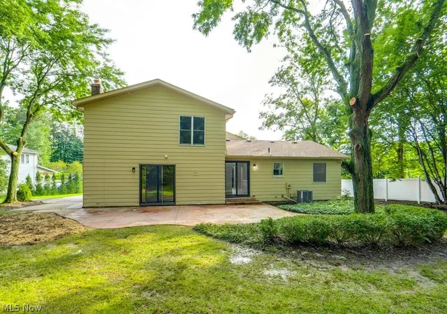 Photo 2 of Single family home for sale at 4100 Bunker Ct, North Royalton, OH 44133 | MLS# 5236254 | Listing updated on 2026-09-17