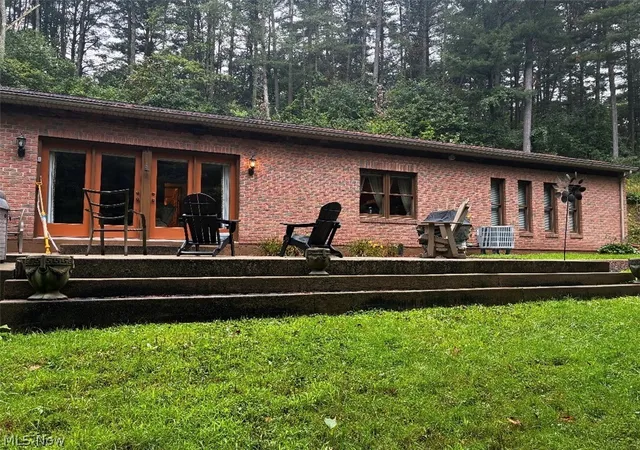 Photo 1 of Single family home for sale at 17463 State Route 164, Salineville, OH 43945 | MLS# 5236859 | Listing updated on 2026-09-10