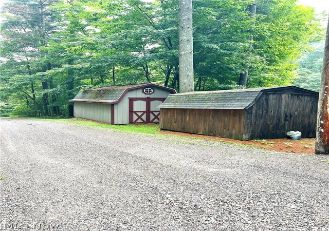 Photo 2 of Single family home for sale at 17463 State Route 164, Salineville, OH 43945 | MLS# 5236859 | Listing updated on 2026-09-10