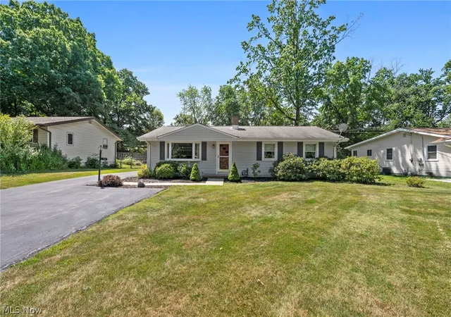 Photo 3 of Sale Pending at 146 Lowrie Blvd, Northfield, OH 44067 | MLS# 5234531 | Listing updated on 2026-09-08