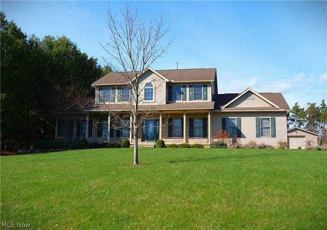 Photo 3 of Single family home for sale at 5301 Markwood Ct, Valley City, OH 44280 | MLS# 5236687 | Listing updated on 2026-09-11