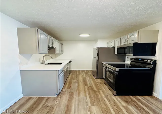 Photo 2 of Condo for sale at 9911 Sunrise Blvd #Q10, North Royalton, OH 44133 | MLS# 5236991 | Listing updated on 2026-09-03