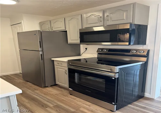 Photo 3 of Condo for sale at 9911 Sunrise Blvd #Q10, North Royalton, OH 44133 | MLS# 5236991 | Listing updated on 2026-09-03