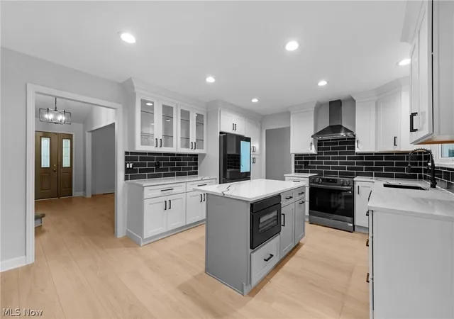 Photo 4 of Sale Pending at 17069 Partridge Dr, Strongsville, OH 44136 | MLS# 5236853 | Listing updated on 2026-09-05