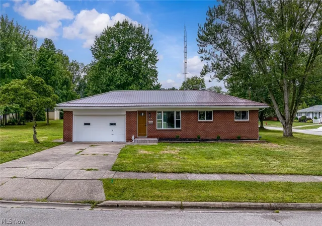 Photo 2 of Single family home for sale at 4138 Genevieve Blvd, Stow, OH 44224 | MLS# 5237062 | Listing updated on 2026-09-10