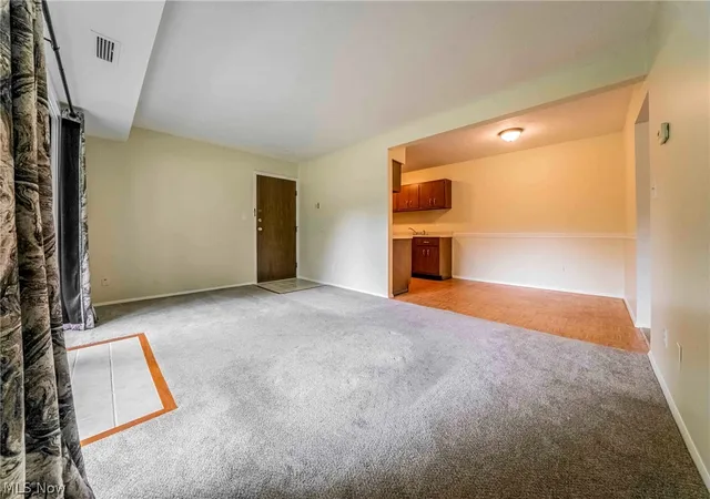 Photo 4 of Sale Pending at 16340 Heather Ln, Cleveland, OH 44130 | MLS# 5237000 | Listing updated on 2026-09-09