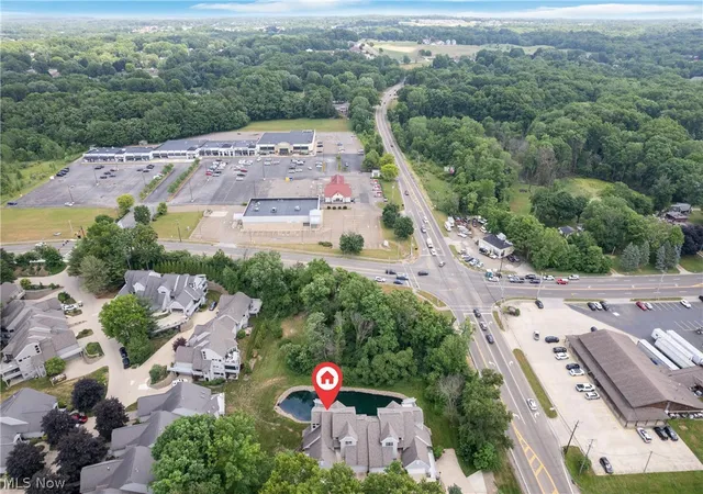 Listing Photo 2 - Condo for sale in building located at 3919 Marsh Vw Dr, Green, OH 44319