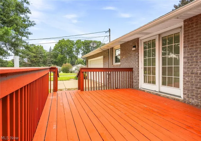 Photo 3 of Single family home for sale at 4501 Orchard Dale Dr Nw, Canton, OH 44709 | MLS# 5236438 | Listing updated on 2026-09-22