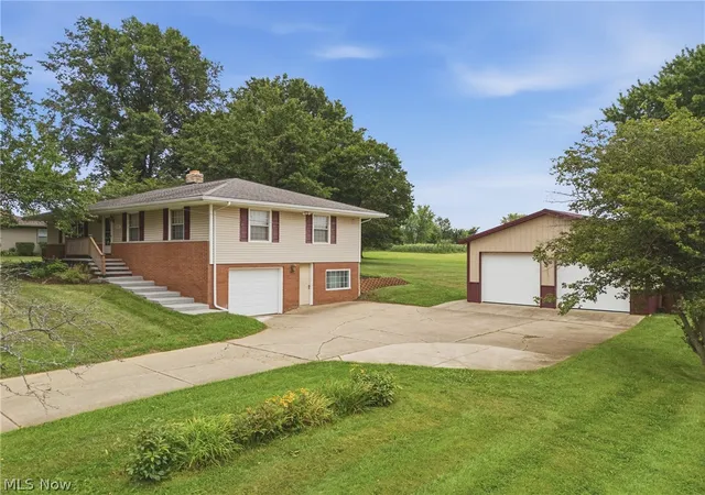 Photo 3 of Sale Pending at 3460 Swallen Ave, Louisville, OH 44641 | MLS# 5235988 | Listing updated on 2026-09-27