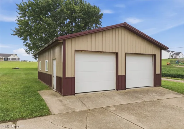 Photo 4 of Sale Pending at 3460 Swallen Ave, Louisville, OH 44641 | MLS# 5235988 | Listing updated on 2026-09-27