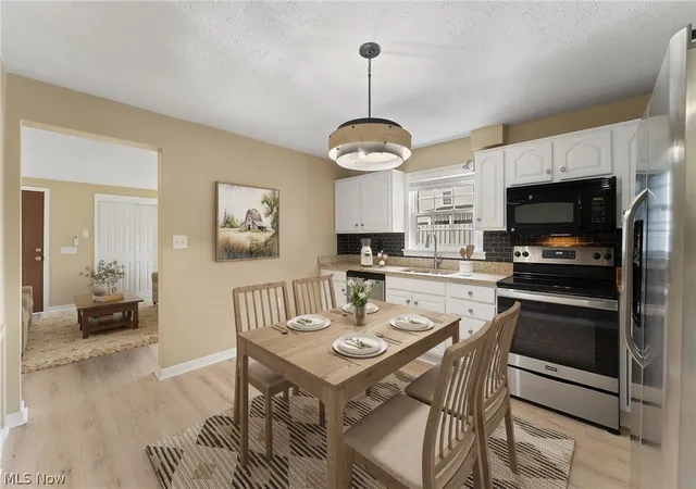 Photo 2 of Single family home for sale at 7539 Youngstown Pittsburgh Rd, Youngstown, OH 44514 | MLS# 5237084 | Listing updated on 2026-09-02