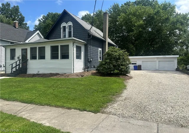 Photo 1 of Single family home for sale at 473 S Walnut St, Ravenna, OH 44266 | MLS# 5237024 | Listing updated on 2026-09-16