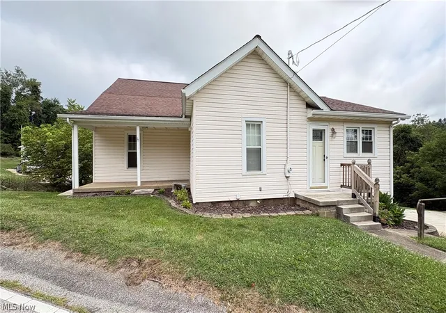 Photo 3 of Single family home for sale at 53996 Colerain Pike, Martins Ferry, OH 43935 | MLS# 5234303 | Listing updated on 2026-09-15