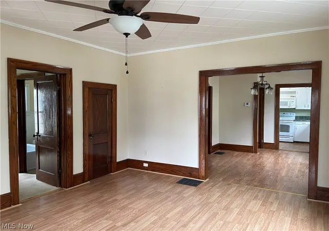Photo 4 of Sale Pending at 528 S River St, Newcomerstown, OH 43832 | MLS# 5235285 | Listing updated on 2026-09-15