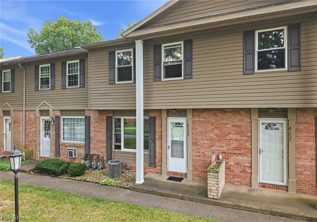 Photo 2 of Condo for sale at 4235 New Rd, Youngstown, OH 44515 | MLS# 5237210 | Listing updated on 2026-09-21