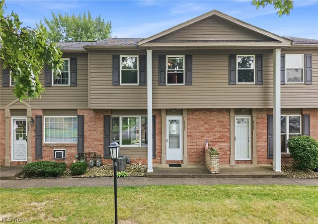 Photo 3 of Condo for sale at 4235 New Rd, Youngstown, OH 44515 | MLS# 5237210 | Listing updated on 2026-09-21