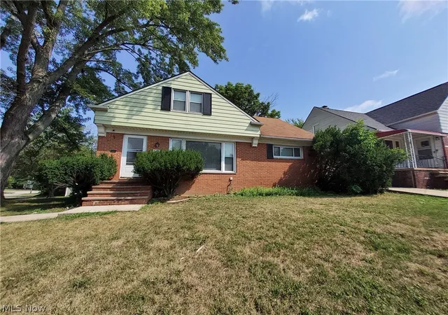 Photo 1 of Single family home for sale at 4113 Stonehaven Rd, Cleveland, OH 44121 | MLS# 5234443 | Listing updated on 2026-09-14