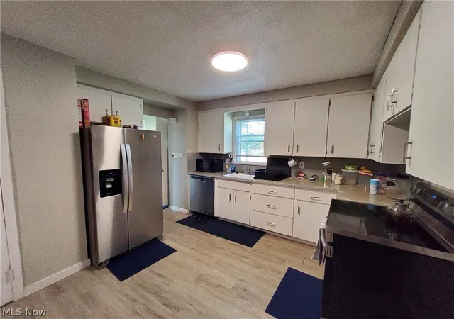 Photo 4 of Single family home for sale at 4113 Stonehaven Rd, Cleveland, OH 44121 | MLS# 5234443 | Listing updated on 2026-09-14