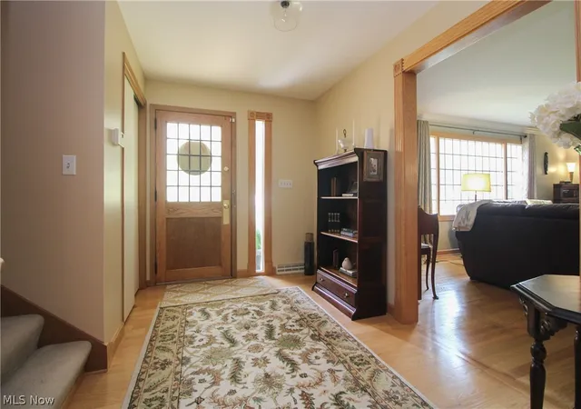 Photo 2 of Single family home for sale at 452 Rockland Dr, Youngstown, OH 44512 | MLS# 5236084 | Listing updated on 2026-09-04