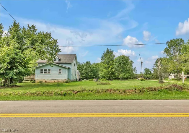 Photo 2 of Sale Pending at 2353 Brown Rd, Ashtabula, OH 44004 | MLS# 5235729 | Listing updated on 2026-09-08